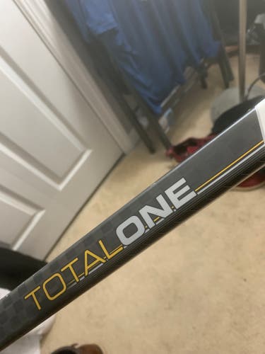 Bauer G3 stick dressed as totalone