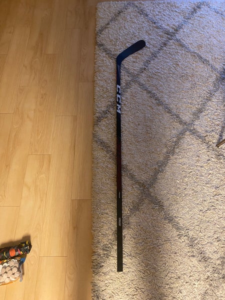 Senior Right Handed P90 Jetspeed Team Hockey Stick