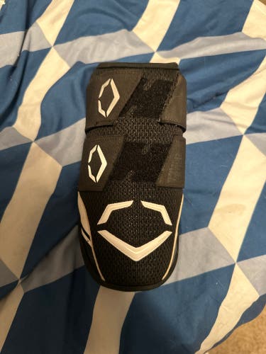 Black Used Senior EvoShield Shin Guards Leg guard