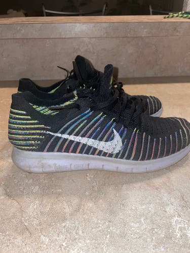 Nike free run Mens size 9.5