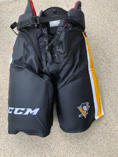 Senior New  CCM HP45 Hockey Pants Pro Stock MEDIUM+1"