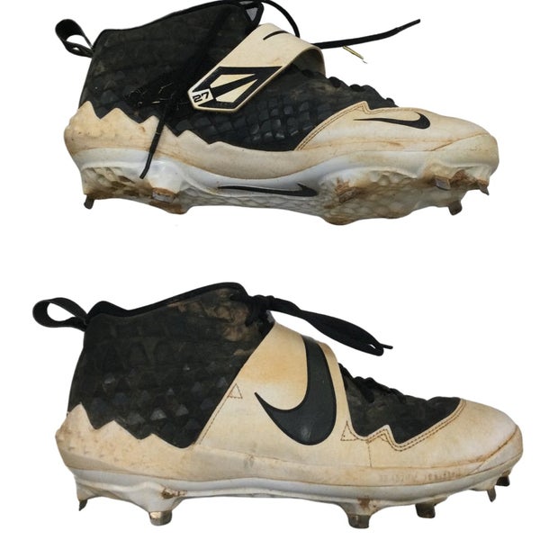 Used Nike TROUT CLEATS Senior 11 Baseball and Softball Cleats