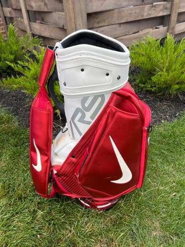 Used Nike VRS Tour Staff Bag