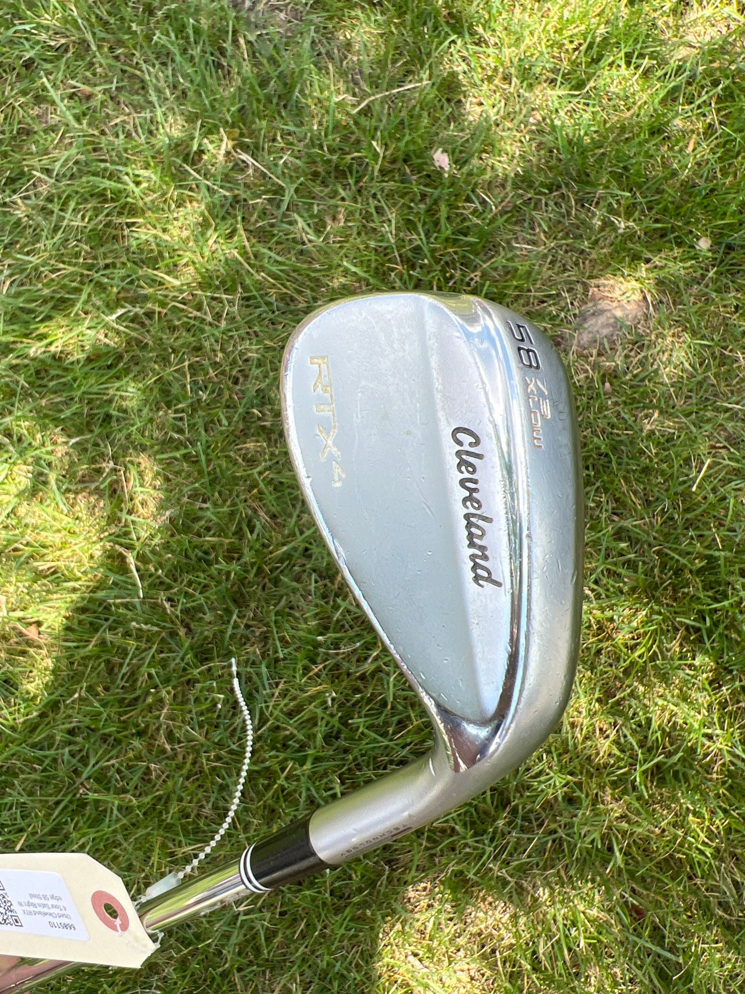 Cleveland RTX-4 Tour Satin 50*-10 Wedge Right Regular Flex