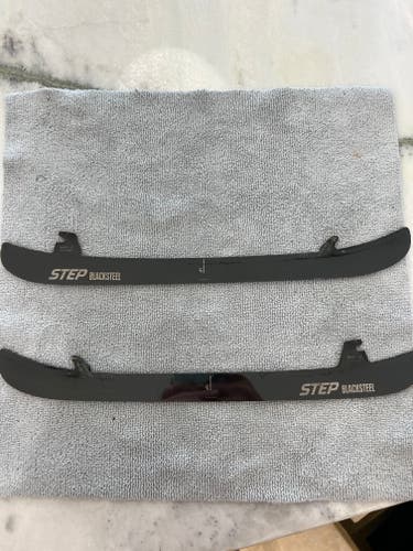 Used CCM SB XS 271 mm