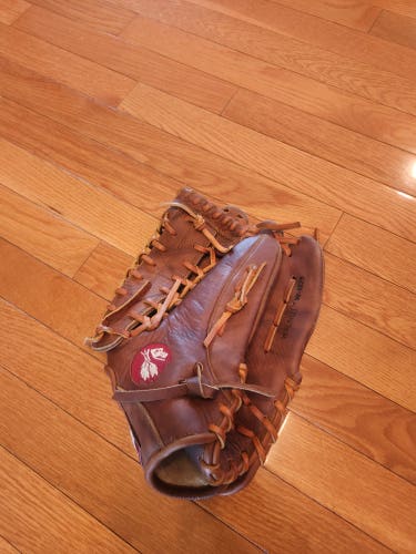 Used Right Hand Throw Nokona Outfield AMG 1275 Baseball Glove