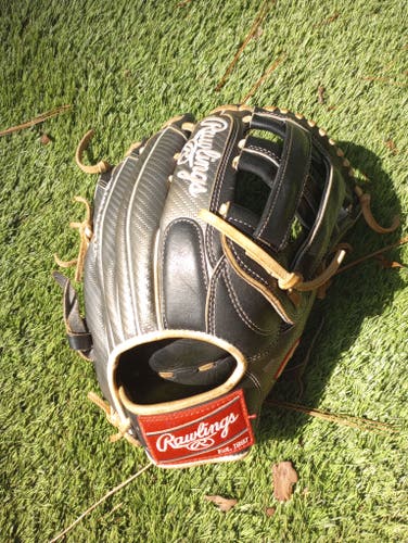 Used 2021 Rawlings Right Hand Throw HoH Heart of the Hide Hyper-Shell 12.75 inch Outfield Glove