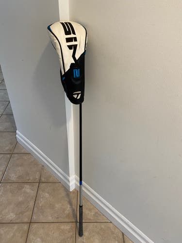Used Right Handed Stiff Flex 9 Loft Sim 2 Driver