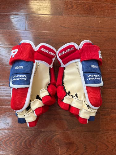 Montreal Canadiens- Alexander Semin Gloves