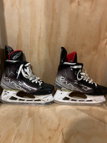 Bauer Vapor Hyperlite Hockey Skates Size 8 Fit 1