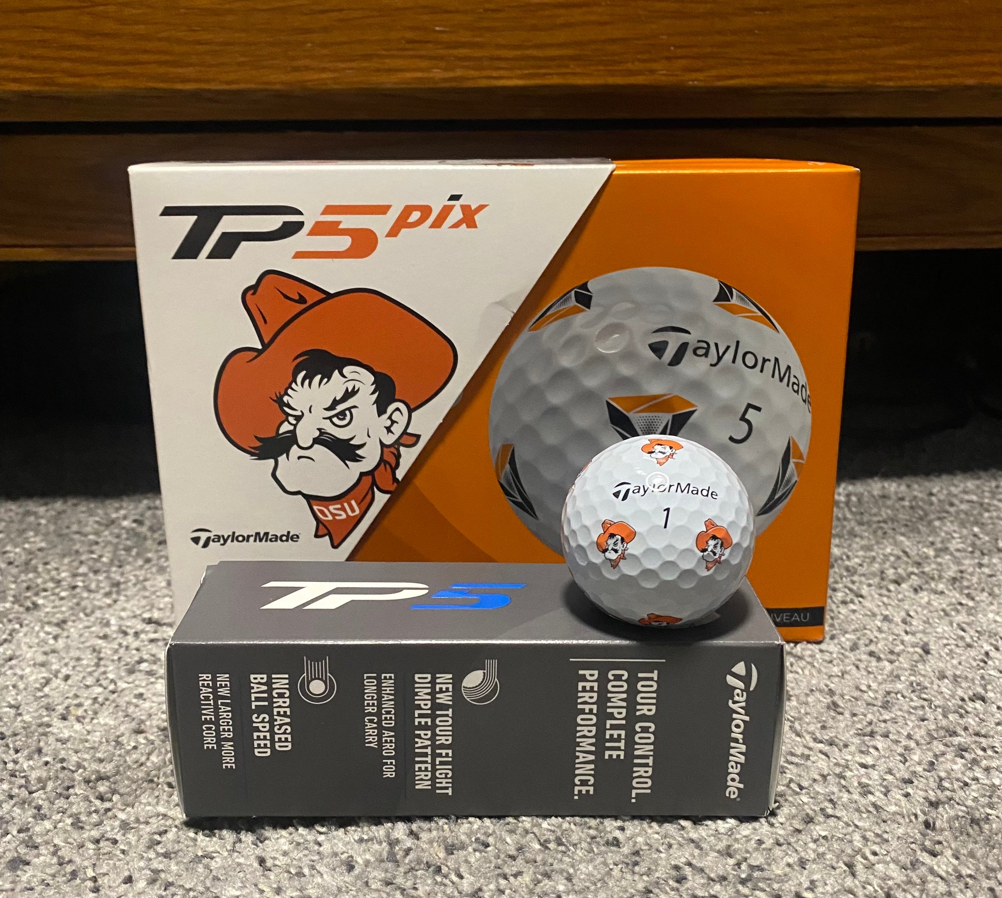 New Limited Edition TaylorMade TP5 pix POKER Golf Balls *Rare