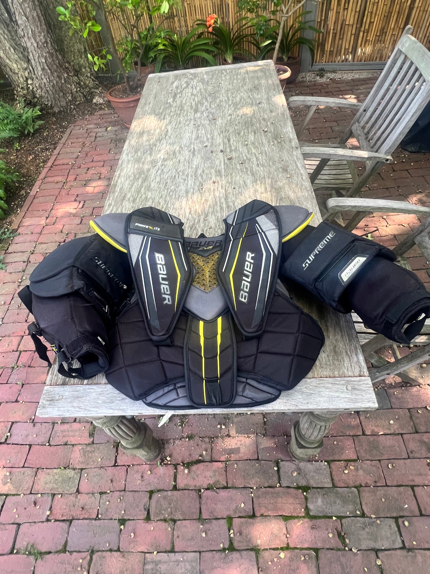 Used Small Bauer Supreme 2S Pro Goalie Chest Protector SidelineSwap