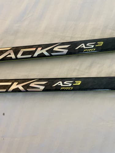 Intermediate Right Handed P28 Pro Stock Super Tacks AS3 Pro Hockey Stick