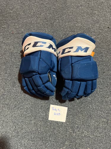 Game Used Blue CCM HGPJSPP Pro Stock Gloves Colorado Avalanche #65 14”