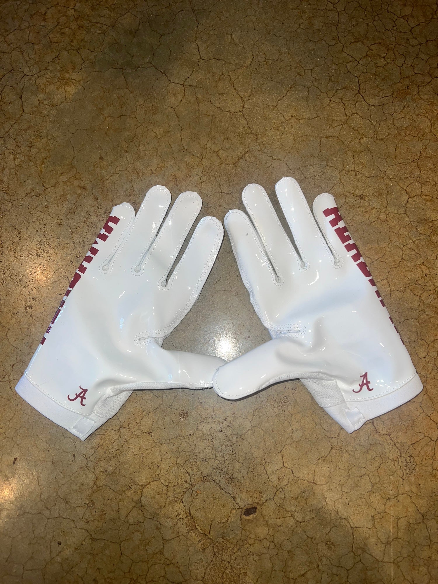 Nike Vapor Knit 3.0 “Alabama Edition” Nike Alabama Crimson Tide Team Issued Vapor Knit 3 Football
