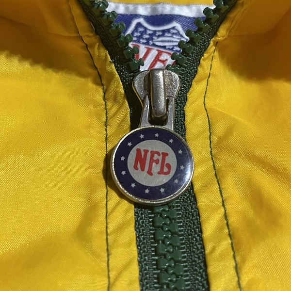 Vintage nfl green bay packers green windbreaker jacket