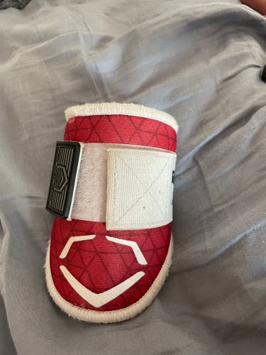 Used evoshield elbow guard