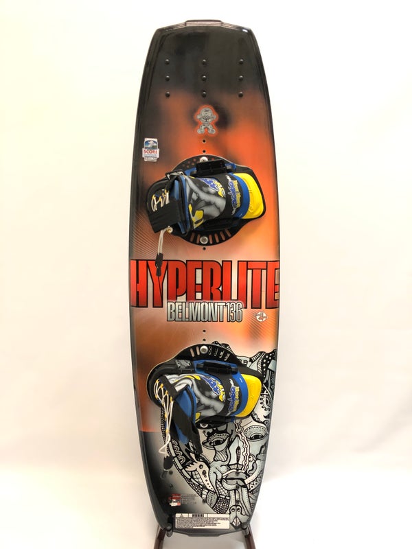 Hyperlite Belmont 136 cm Wakeboard W/ Hyperlite 30/60 Bindings