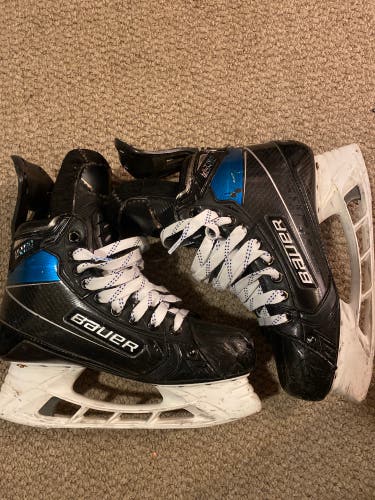 Used Bauer Regular Width  Pro Stock Size 7.5 Supreme UltraSonic Hockey Skates