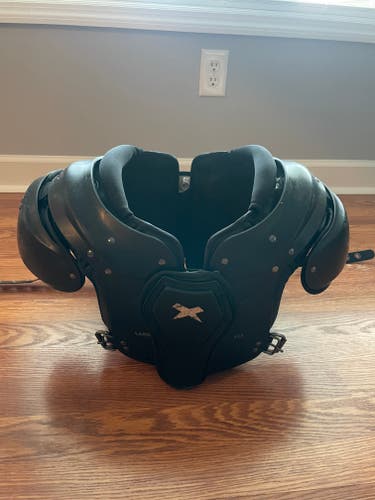 Used Youth Large Xenith Fly Shoulder Pads