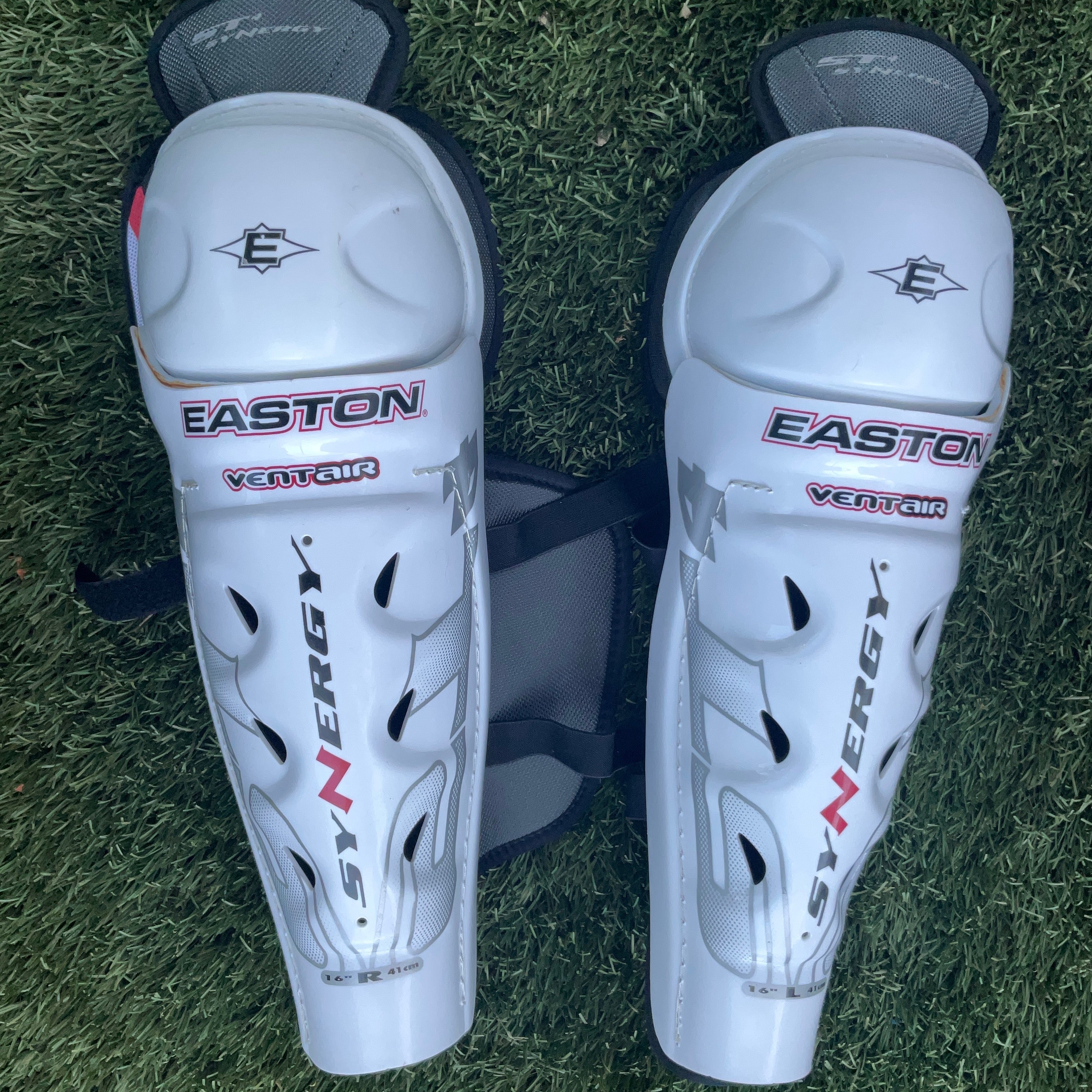 Easton Synergy 450 Shin Guard Review 