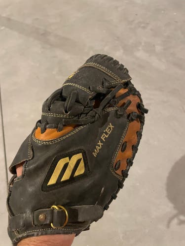 Used Mizuno 12.5" Catcher’s Mitt