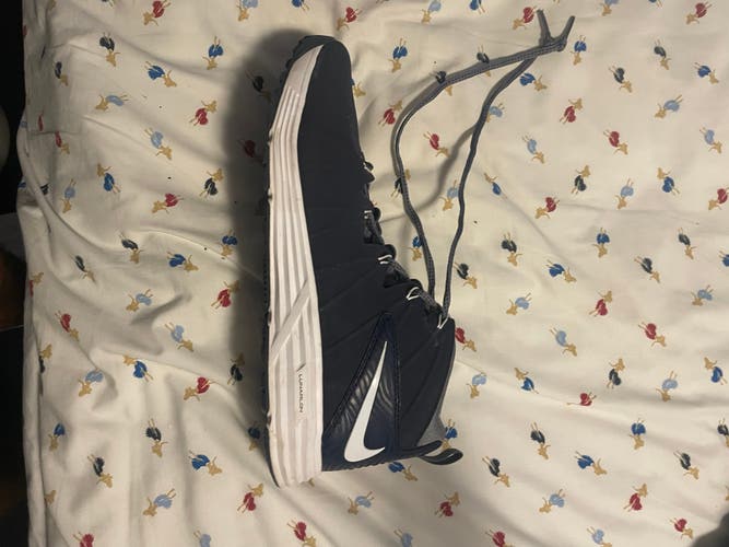 Syracuse issued Nike huarache Turf Sz 11.5