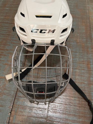 Used Medium CCM Tacks 310 Helmet
