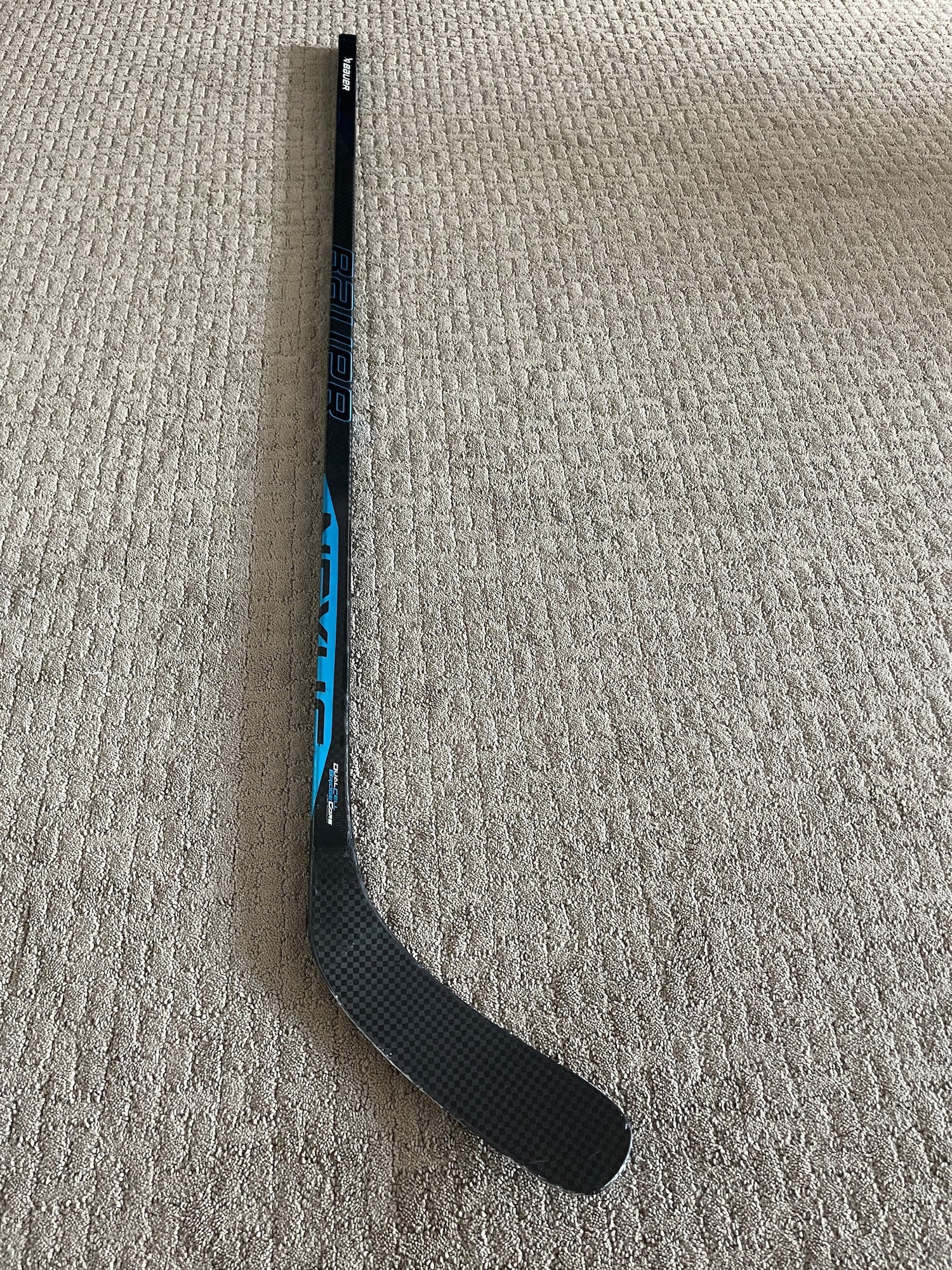 Stick Bauer Nexus E5 Pro Intermediate, Composite Hockey Sticks