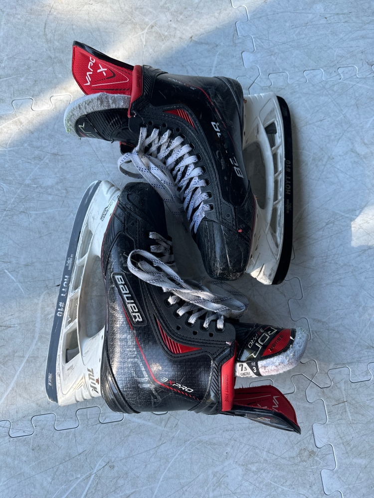 Used Bauer Extra Wide Width   Size 7.5 Vapor 3X Pro Hockey Skates