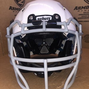 SCHUTT YOUTH VENGEANCE PRO VTD - MEDIUM - WHITE