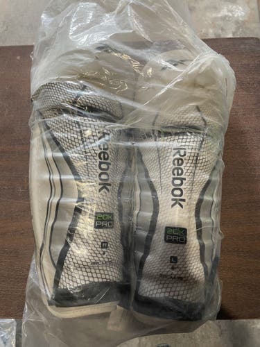 New Reebok 20K Pro Shin Pads 15"