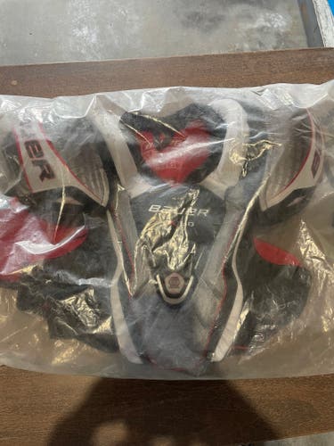 Junior New Small Bauer Vapor X60 Shoulder Pads