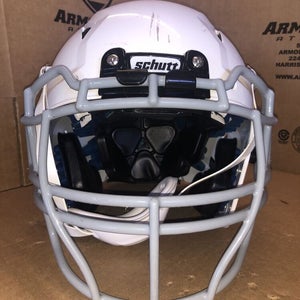 SCHUTT YOUTH VENGEANCE PRO VTD - MEDIUM - WHITE
