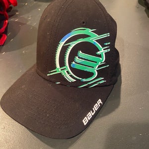 Black Medium/Large Bauer Hat