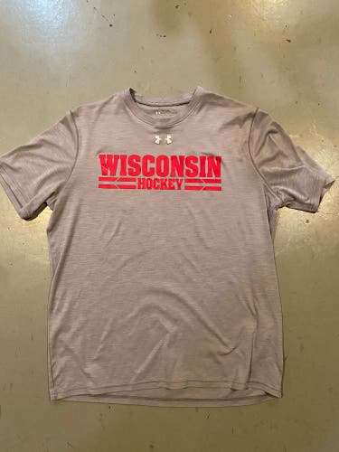 Wisconsin Hockey Under Armour Workout shirt