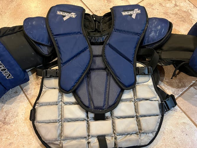 Vaughn Legacy 6000 Goalie Chest Protector Medium