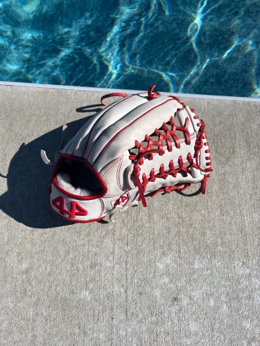 44 Pro Signature Glove 12.5 outfield baseball glove