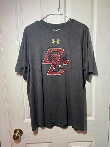 Under Armour Boston College Loose fit Tshirt L