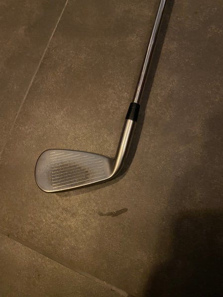 Men's Right Handed Regular Flex Steel Shaft JPX 900 Hot Metal Iron Set