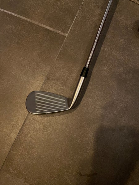 Men's Right Handed Regular Flex Steel Shaft JPX 900 Hot Metal Iron Set