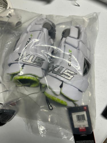 New Player's STX Large Cell V Lacrosse Gloves
