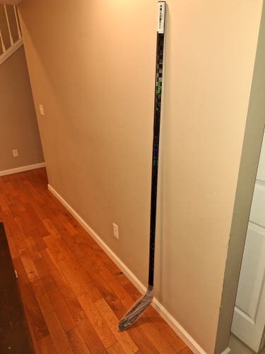 New Senior CCM Right Handed RibCor Trigger 6 Pro Hockey Stick P28M Pro Stock