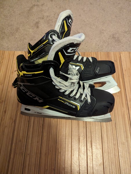 Senior Used CCM Super Tacks 9380 Hockey Goalie Skates Regular Width Size 10