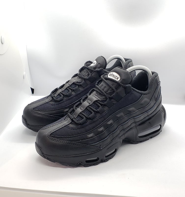 Black Youth New Unisex Size 7.0 (Women's 8.0) Nike Air Max 95 Shoes
