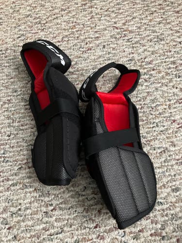 Ccm jetspeed ft455 elbow pads