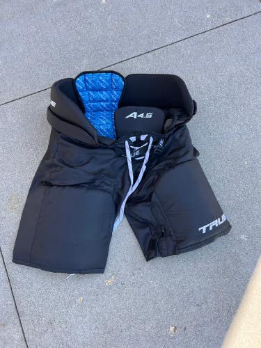 Senior Used XL True A4.5 Hockey Pants