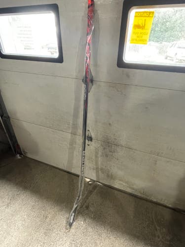 Senior New Right Handed Bauer Vapor FlyLite Hockey Stick P92
