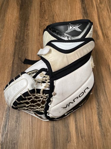 Used Bauer Vapor 1X Intermediate Goalie Glove