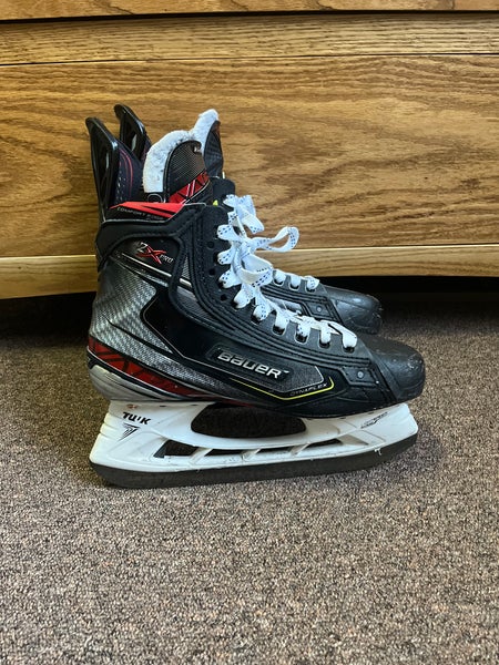 Senior Bauer Regular Width Pro Stock Size 5.5 Vapor 2X Pro Hockey Skates